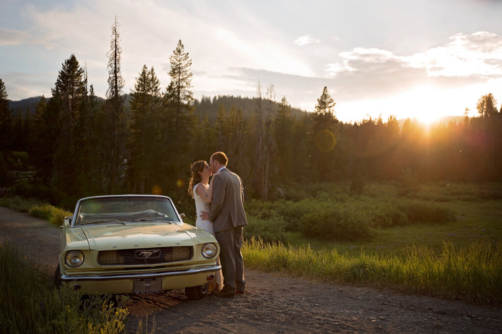 wedding photographer couple at sunset