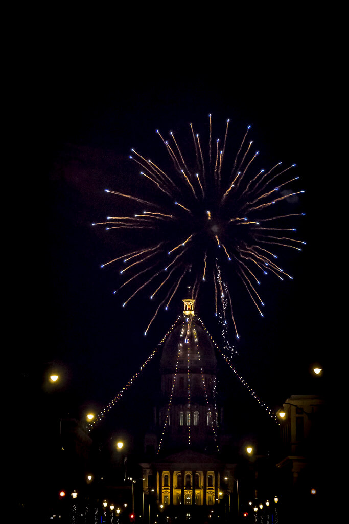 rlboston2009 - Illinois Capitol on New Year