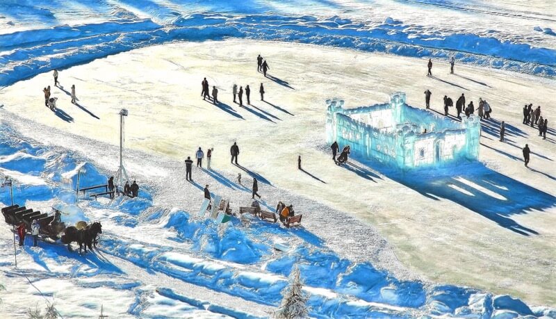 kenneth r rowley - Lake Louise In Winter, Canada.